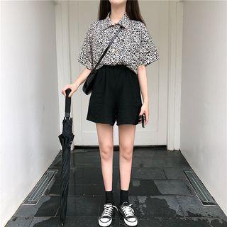 Leopard Print Short-sleeve Shirt / High Waist Shorts