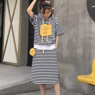 Set: Short-sleeve Hooded T-shirt + A-line Midi Skirt