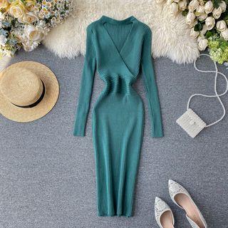 Choker V-neck Midi Rib Knit Dress