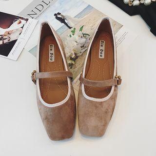 Piped Buckled Flats