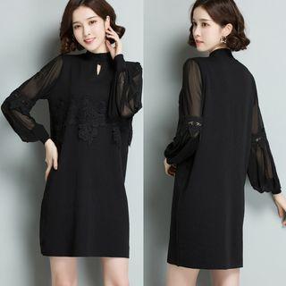 Lace Applique Keyhole Knit Dress