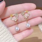Faux Pearl Flower Dangle Earring E0170 - 1 Pair - Gold - One Size