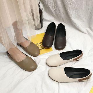 Belted Flats