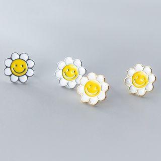 925 Sterling Silver Smiley Flower Earring