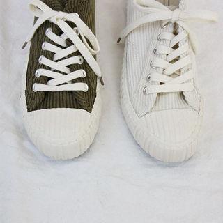 Toe-cap Corduroy Sneakers