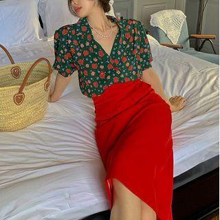 Short-sleeve Floral Blouse / Midi Pencil Skirt
