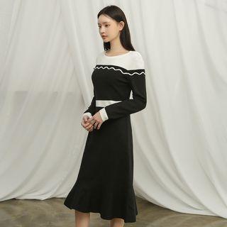 Color-block Ruffle-hem Knit Dress Black - One Size