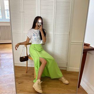 Deep-slit Overlock-stitch Maxi Skirt