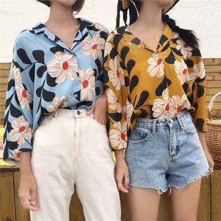 Flower V-neck Loose-fit Short-sleeve Shirt