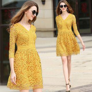 3/4-sleeve Embroidered A-line Sheath V-neck Plain Lace Dress