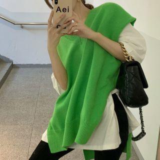 V-neck Knit Vest / Plain Slit T-shirt / Slit Pants