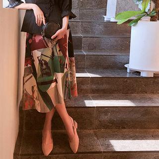 Zip-back Printed Flare Skirt
