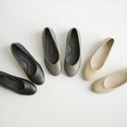 Round-toe Cowhide Flats