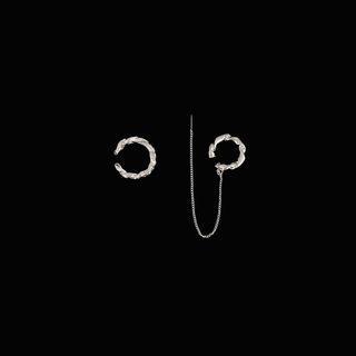 Chained Asymmetrical Alloy Cuff Earring 1 Pair - Asymmetrical - Silver - One Size