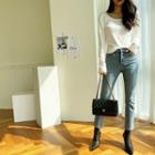 U-neck Ribbed Slim-fit T-shirt