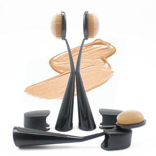 Gold Lark - Foundation Brush