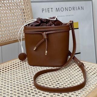 String-detail Bucket Bag