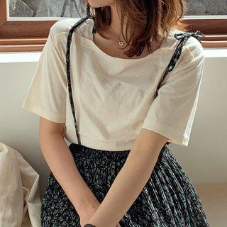 Square-neck Plain T-shirt