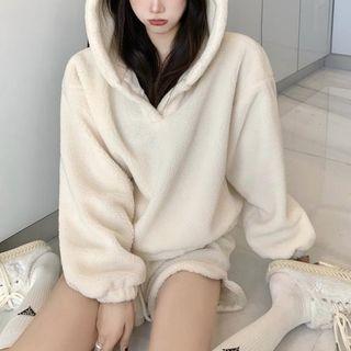 Ear Accent Hoodie / Shorts