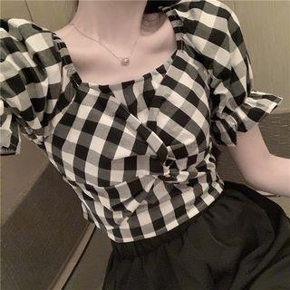 Short-sleeve Twisted Plaid Top / Shorts