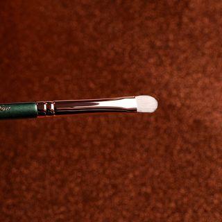 Eye Makeup Brush Green - One Size