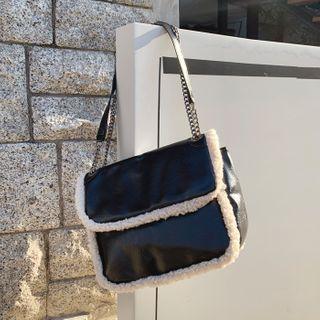 Dumble-trim Flap Shoulder Bag Black - One Size