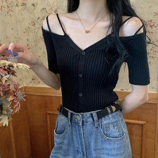 Short-sleeve V-neck Knit Off-shoulder Top
