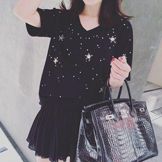 Embellished Short Sleeve V-neck T-shirt