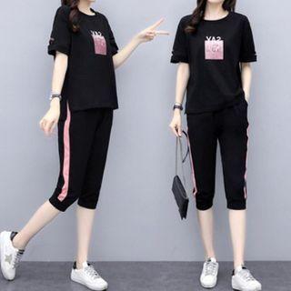 Set: Printed Short-sleeve T-shirt + Contrast Trim Cropped Sweatpants