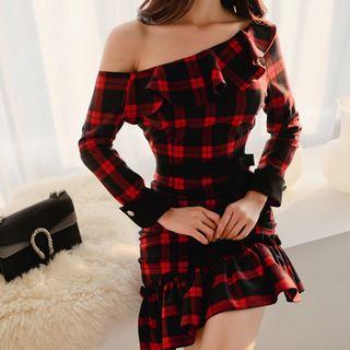 Long-sleeve Off-shoulder Plaid Dress