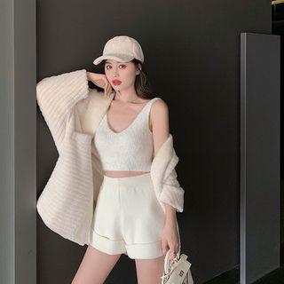 Cropped Tank Top / Cardigan / Shorts