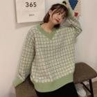 V-neck Patterned Sweater Green - One Size