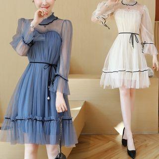 Contrast Trim Flared-sleeve Mesh A-line Dress
