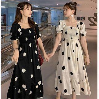 Short-sleeve Dotted Shirred A-line Midi Dress