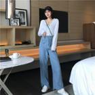 Wide-leg Jeans / Long-sleeve T-shirt