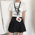 Short-sleeve Printed Cropped T-shirt / A-line Mini Pleated Skirt