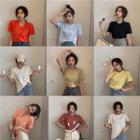 Crew / V-neck T-shirt