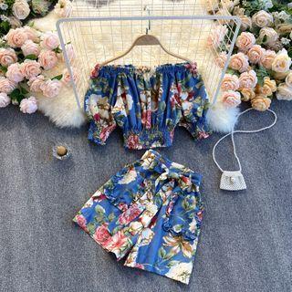 Set: Short-sleeve Off-shoulder Floral Print Crop Top + Wide Leg Shorts