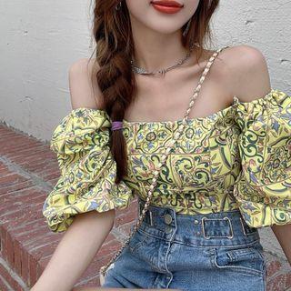 Short-sleeve Cold Shoulder Patterned Top