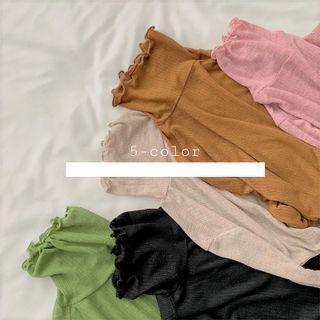 Long-sleeve Turtleneck Plain Frilled Top