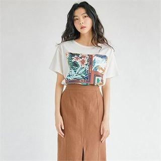 Round-neck Floral Printed T-shirt
