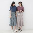 Crewneck Plain Top / High-waist Plaid A-line Skirt