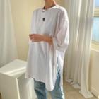Heart Print Slit T-shirt