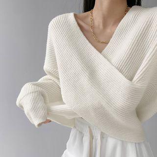 Details Cross-strap Crop Knit Top