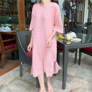 V-neck Seersucker Gingham Midi Dress Pink - One Size