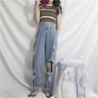 Striped Knitted Tank Top / Distressed Straight-cut Jeans