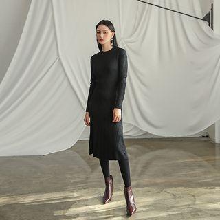 Round-neck Textured Midi Knit Dress