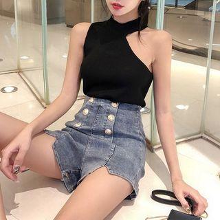 Asymmetric Sleeveless Knit Top / High-waist Denim Shorts