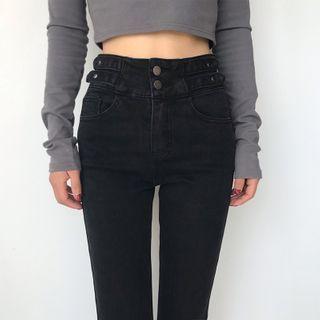 Double Buttoned High-waist Jeans