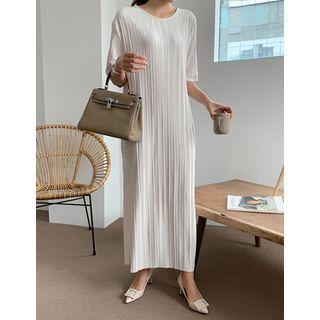 Round-neck Maxi Pleated Dress